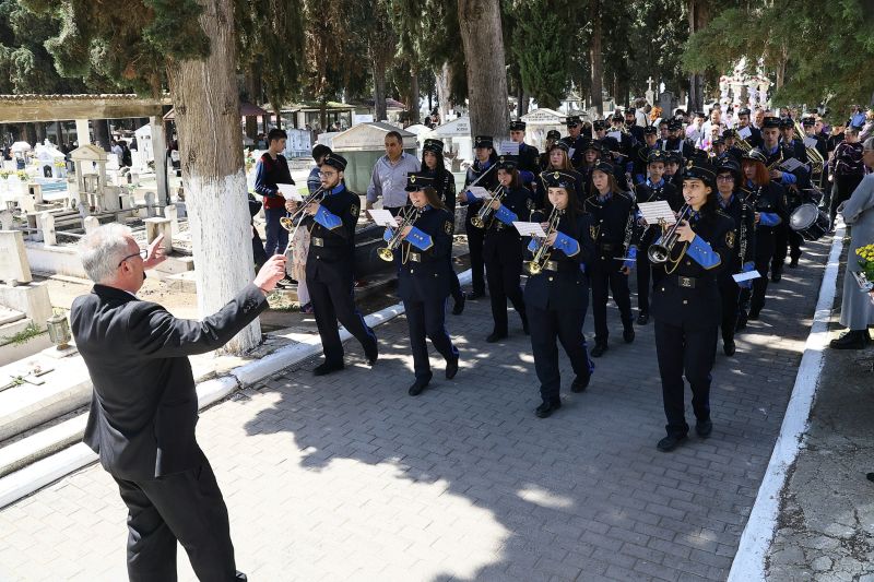  Η Ακολουθία του Επιταφίου στη Δράμα